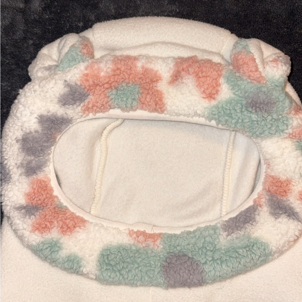 The North Face Kids' Fleece Balaclava - White, Pink, Green, Gray (0-24months) - Picture 4 of 4